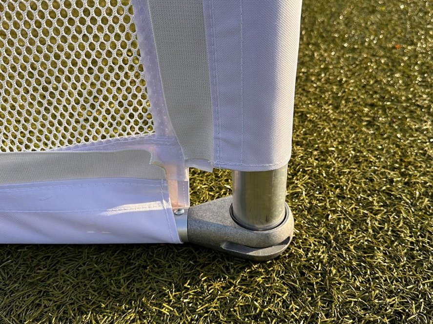 Klappbares Fußballtor, Gelenke aus Aluminium, kein Kunststoff