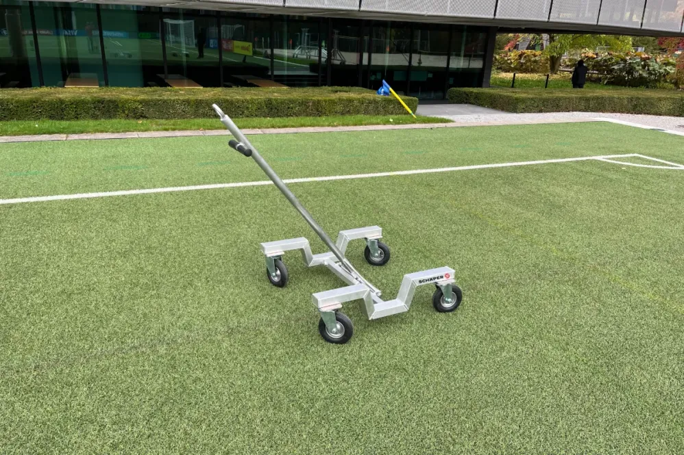 Transportwagen für Fußballtore mit Zugdeichsel, 2 Stück