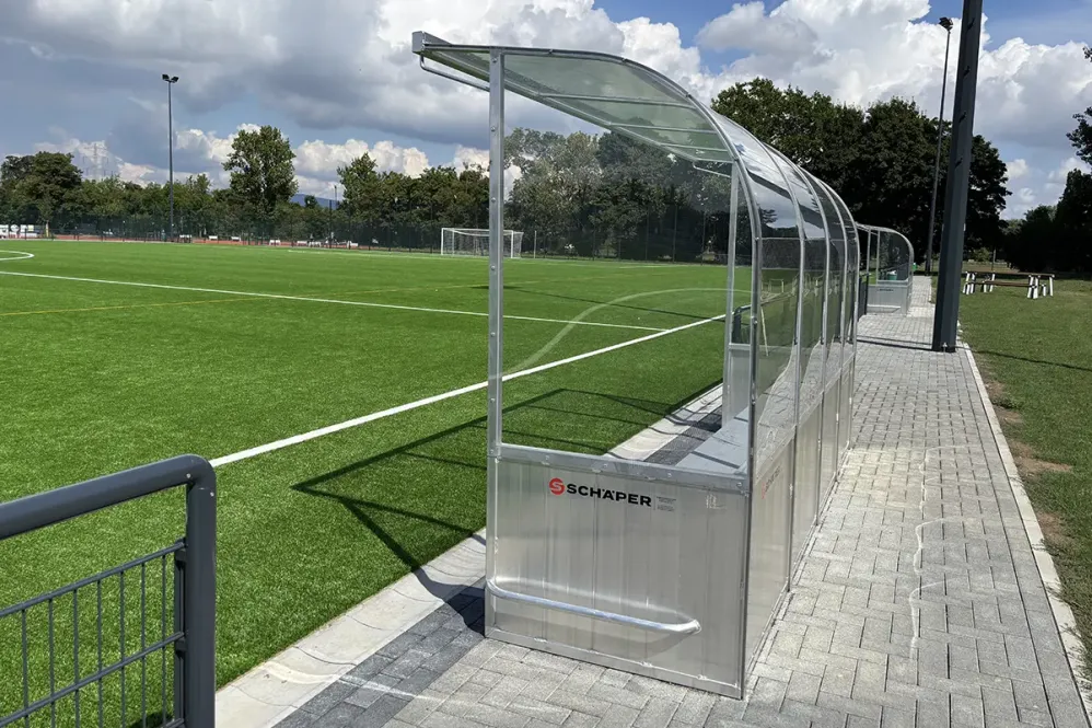 Spieler- und Betreuerkabine, Model Exclusiv 4m, Seitenansicht