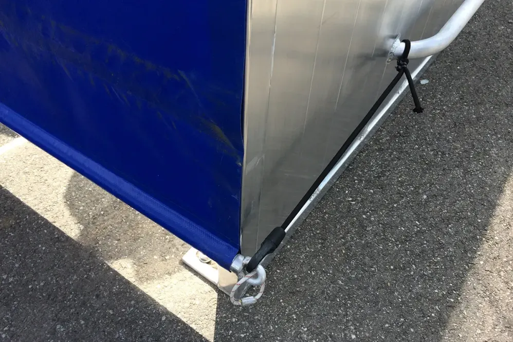Spielerkabine / Betreuerkabine Hockey / Technical Table