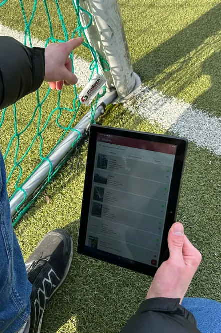 Sportplatz- und Sicherheitsprüfung