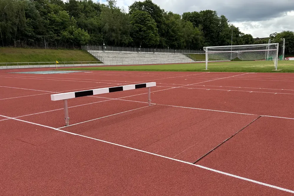 Wassergrabenhindernis „Typ A“, höhenverstellbar, IAAF-zertifiziert