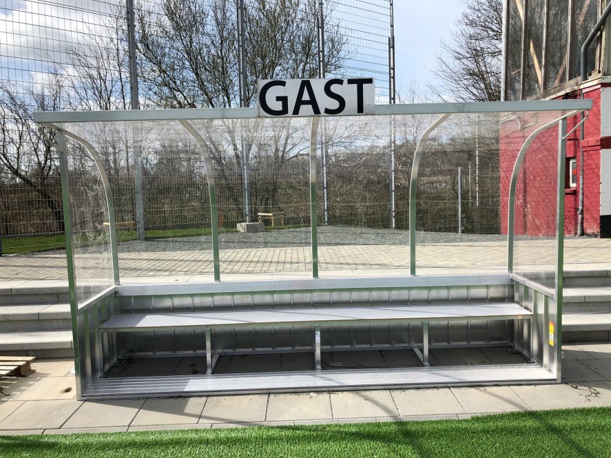 Schild und Beschriftung für Spieler- und Betreuerkabinen