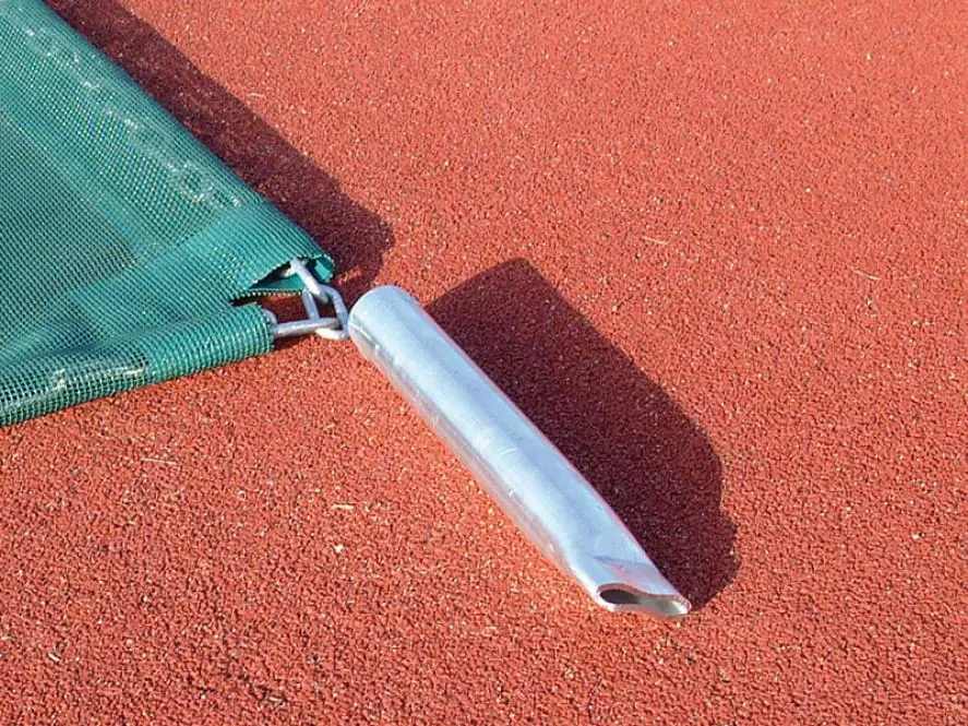 Sprunggrubenabdeckung mit Stahlseil