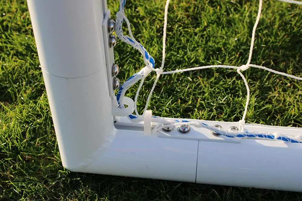 Minifussballtor aus Aluminium, zerlegbar, Detail Netzaufhängung