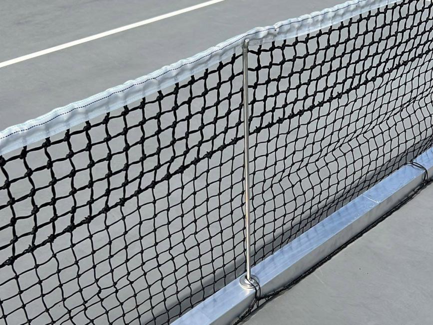 Pickleballpfosten, Anlage