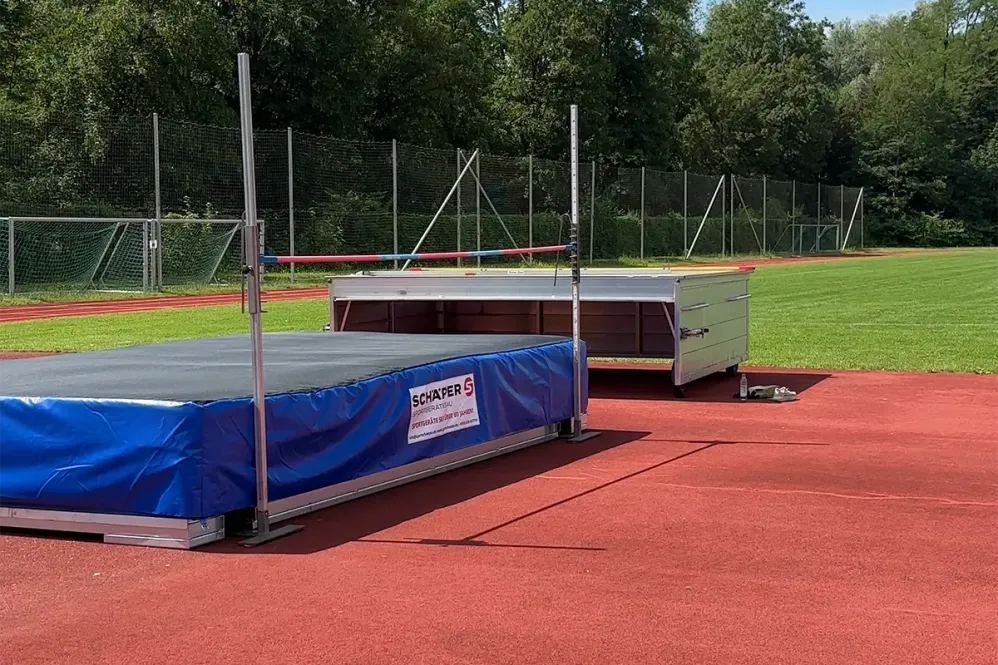 atte Modell Gold, mit World Athletics-Zertifikat