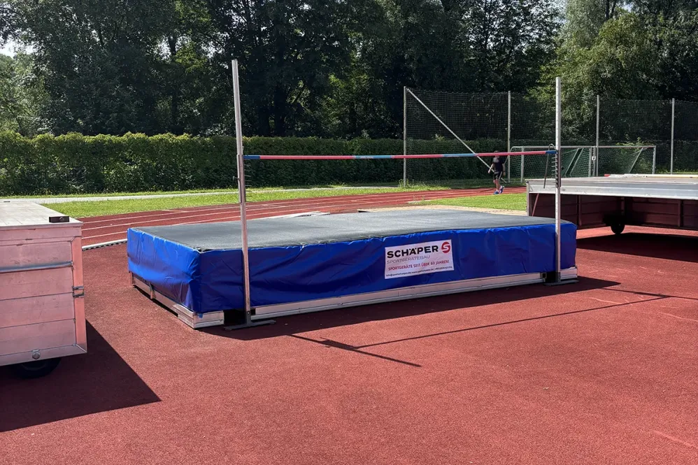 atte Modell Gold, mit World Athletics-Zertifikat