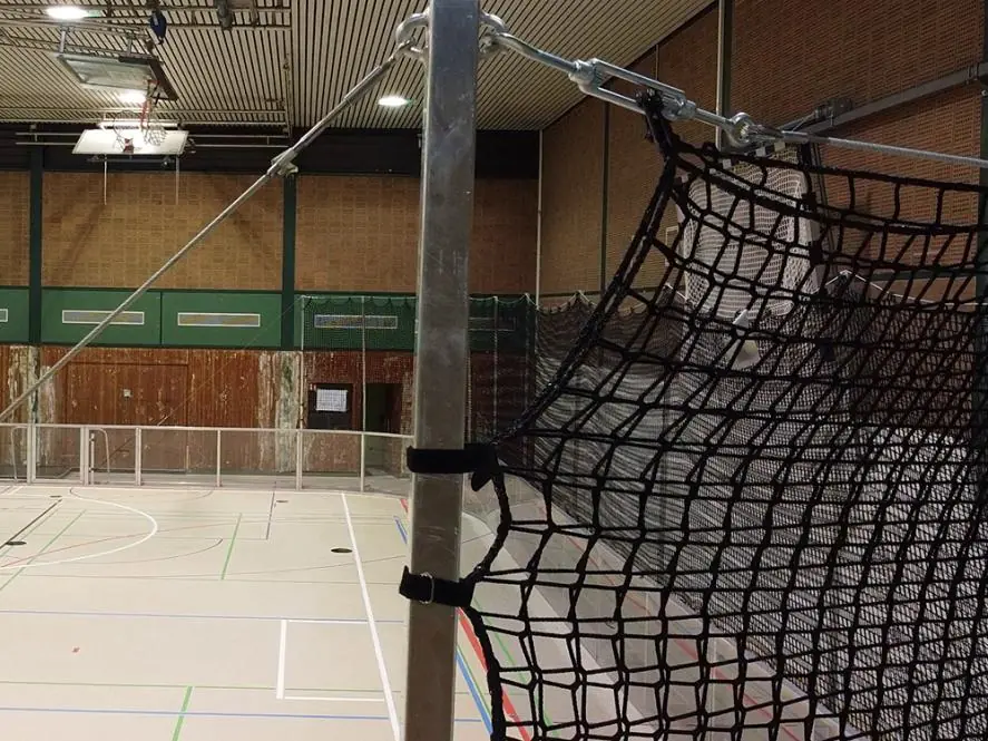 Mobiles Bandensystem für alle Ballsportarten Mobiles Bandensystem für alle Ballsportarten