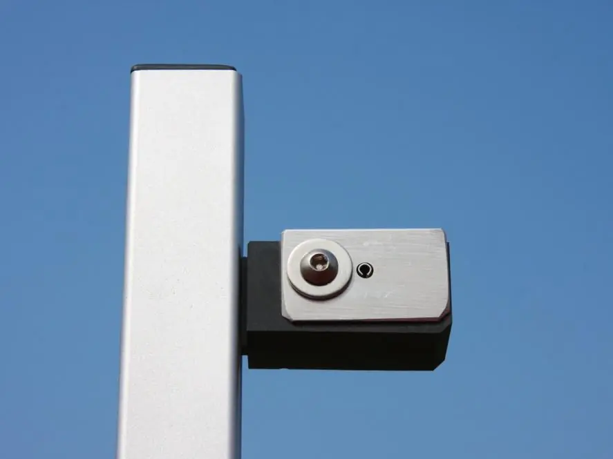 Teleskop-Hochsprungständer „Typ A“, teleskopartig ausfahrbar