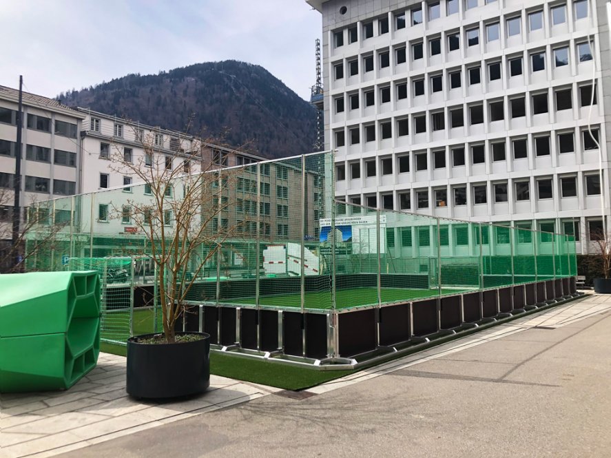 Mobiles Bandensystem für alle Ballsportarten