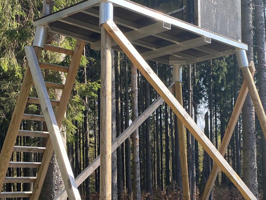 Hochsitzbau aus Fiberglas – unverwüstlich und Witterungsbeständig