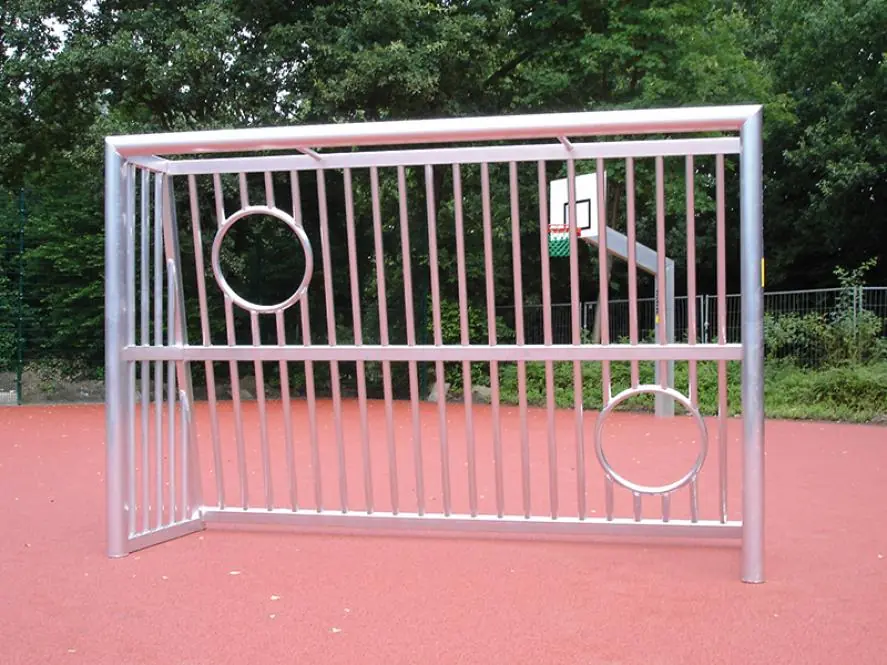 Aluminium Fußball-Bolzplatztor mit Schusswand Aluminium Fußball-Bolzplatztor mit Schusswand