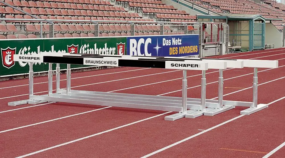 Hindernishürden „Typ A“, höhenverstellbar mit IAAF-Zertifikat Hindernishürden „Typ A“, höhenverstellbar mit IAAF-Zertifikat