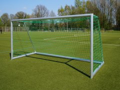 Einfaches Kleinfeld-Fußballtor mit den Maßen 3,00 x 2,00 m, in zerlegbarer Bauweise.