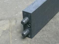 Prallschutzbohle aus recyceltem Kunststoff